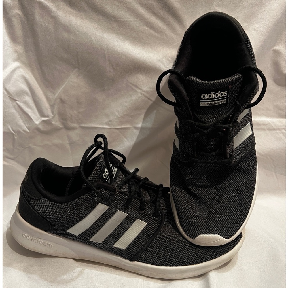 Women’s Adidas size 8 1/2